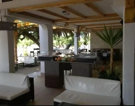 Apartament In With Sea View, Balcony, Air Conditioning, Wi-fi Duće